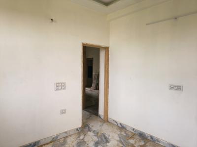 Bedroom Image of 750 Sq.ft 2 BHK Builder Floor for sale in DLF Ankur Vihar Ghaziabad for Rs. 2375098