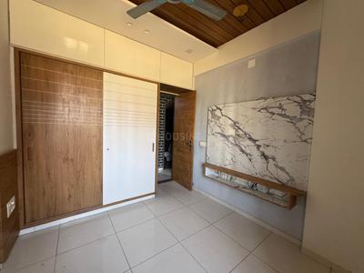 Bathroom Image of 1550 Sq.ft 3 BHK Apartment / Flat for rent in Akshaj Caladium, Bhadaj Ahmedabad for Rs. 28000