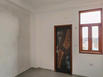 Bedroom Image of 900 Sq.ft 3 BHK Builder Floor for sale in DLF Ankur Vihar Ghaziabad for Rs. 3465013