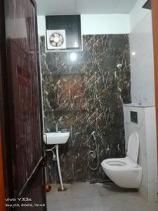 Bathroom Image of 1000 Sq.ft 2 BHK Builder Floor for rent in Karolan Ka Barh Jaipur for Rs. 18000