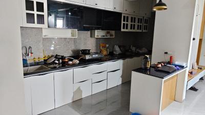 Kitchen Image of 2700 Sq.ft 4 BHK Apartment / Flat for sale in Sanskruti, Randesan Gandhinagar for Rs. 16500000