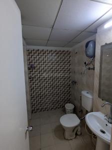 Bathroom Image of 623 Sq.ft 2 BHK Apartment / Flat for rent in Gaur City 7th Avenue, Noida Extension Greater Noida for Rs. 32000
