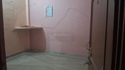 Living Room Image of 700 Sq.ft 2 BHK Independent House for rent in Rajajipuram Lucknow for Rs. 7000