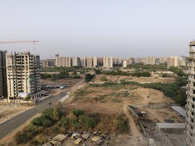 Living Room Image of 3870 Sq.ft 3 BHK Apartment / Flat for sale in Vaishno Devi Circle Ahmedabad for Rs. 11500000