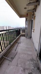 Balcony Image of 1700 Sq.ft 3.5 BHK Apartment / Flat for sale in Saviour Greenisle, Crossings Republik Ghaziabad for Rs. 11000000