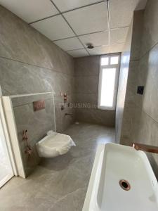 Bathroom Image of 2458 Sq.ft 4 BHK Apartment / Flat for sale in Bhayli Vadodara for Rs. 14100000