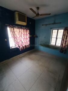 Bedroom Image of 800 Sq.ft 2 BHK Apartment / Flat for rent in Tollygunge Kolkata for Rs. 11000