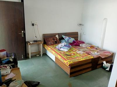 Bedroom Image of 800 Sq.ft 1 RK Builder Floor for rent in Lajpat Nagar New Delhi for Rs. 21000