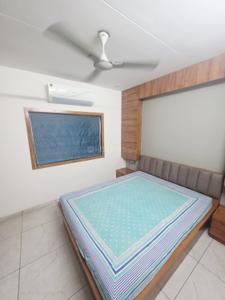 Bedroom Image of 700 Sq.ft 2 BHK Apartment / Flat for rent in Shivalik Yash Tower, Jodhpur Ahmedabad for Rs. 30000