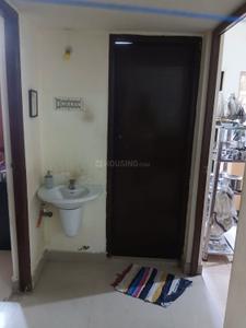 Bathroom Image of 1000 Sq.ft 2 BHK Apartment / Flat for sale in Perungalathur Chennai for Rs. 5900000