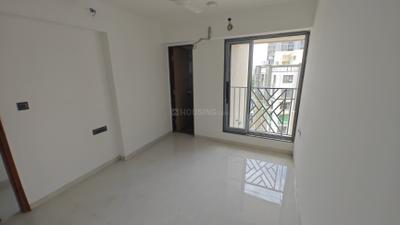 Bedroom Image of 650 Sq.ft 2 BHK Apartment / Flat for rent in HFI Aksa Tower, Jogeshwari West Mumbai for Rs. 70000
