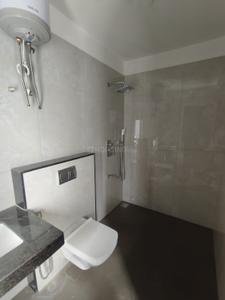 Bathroom Image of 6200 Sq.ft 4 BHK Independent House for rent in Neelankarai Chennai for Rs. 300000