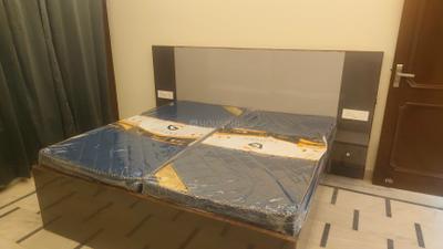 Bedroom Image of 2400 Sq.ft 3 BHK Builder Floor for rent in Sector 17 Gurgaon for Rs. 65000