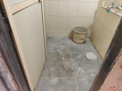 Bathroom Image of 375 Sq.ft 1 RK Apartment / Flat for rent in Kashish Park, Dharamveer Nagar Thane for Rs. 19000
