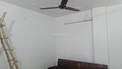 Bedroom Image of 850 Sq.ft 3 BHK Builder Floor for sale in Dwarka Mor New Delhi for Rs. 4800000