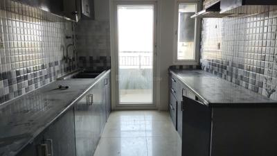 Kitchen Image of 1001 Sq.ft 2 BHK Apartment / Flat for rent in Malles Altius, Perumbakkam Chennai for Rs. 30000
