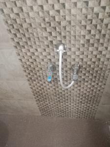 Bathroom Image of 610 Sq.ft 1 BHK Apartment / Flat for sale in Lucky Builders Kings Trinity, Tambaram Chennai for Rs. 3000000