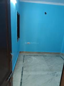 Bedroom Image of 800 Sq.ft 2 BHK Builder Floor for rent in Preet Vihar New Delhi for Rs. 15000
