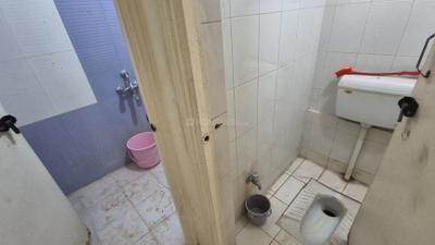 Bathroom Image of 560 Sq.ft 1 BHK Apartment / Flat for sale in D S Housing Shrushti, Lohegaon Pune for Rs. 3400000