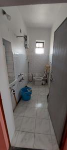 Bathroom Image of 1000 Sq.ft 1.5 BHK Builder Floor for rent in Yashoda Nagar Kanpur for Rs. 8000