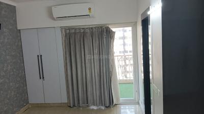 Bedroom Image of 1075 Sq.ft 2 BHK Apartment / Flat for rent in Gaur City 7th Avenue, Noida Extension Greater Noida for Rs. 25000