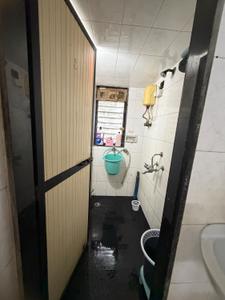 Bathroom Image of Neeta in Andheri West, Mumbai