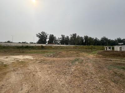 Image of 9600 Sq.ft Residential Plot / Land for sale in Bawana, New Delhi for Rs. 280000000