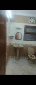 Bathroom Image of 2025 Sq.ft 4 BHK Builder Floor for sale in Janakpuri New Delhi for Rs. 35000000