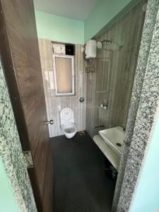 Bathroom Image of 450 Sq.ft 1 BHK Apartment / Flat for rent in Parth Lakeview, Dighe Thane for Rs. 40000