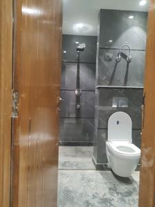 Common Bathroom Image of 1305 Sq.ft 3 BHK Builder Floor for sale in Ridhi Signature Floors, Green Field Colony Faridabad for Rs. 14500000