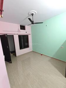Bedroom Image of 1000 Sq.ft 2 BHK Builder Floor for rent in Gomti Nagar Lucknow for Rs. 16000