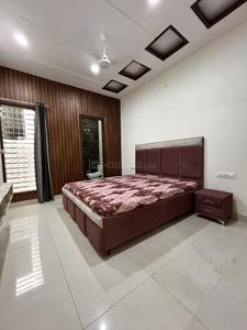 Bedroom Image of 3000 Sq.ft 3.5 BHK Builder Floor for rent in Channi Himmat Jammu for Rs. 31999