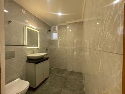 Bathroom Image of 1972 Sq.ft 3 BHK Apartment / Flat for sale in GMS Road Dehradun for Rs. 14790000