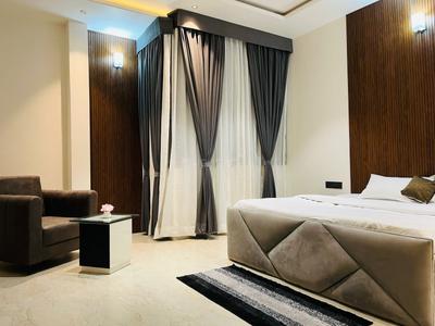 Bedroom Image of 1200 Sq.ft 2 BHK Apartment / Flat for rent in Saket Nagar Indore for Rs. 22000
