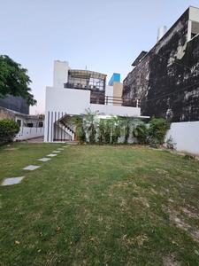 Image of 306 Sq.ft Residential Plot / Land for sale in Sector 39, Noida for Rs. 82500000