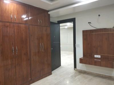 Bedroom Image of 1820 Sq.ft 3 BHK Builder Floor for rent in Shahdara New Delhi for Rs. 40000