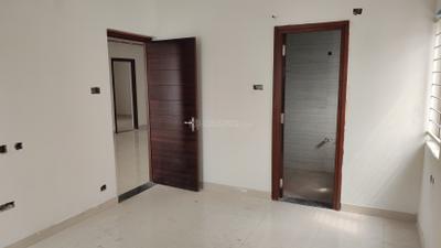 Bedroom Image of 1700 Sq.ft 3 BHK Apartment / Flat for sale in SMR Vinay Iconia, Serilingampally Hyderabad for Rs. 16740000