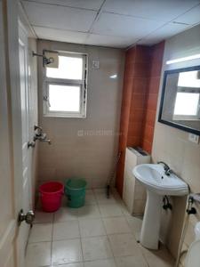 Bathroom Image of 1758 Sq.ft 3 BHK Apartment / Flat for rent in Logix Blossom County, Sector 137 Noida for Rs. 35000