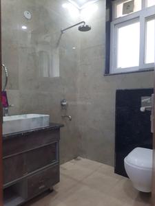 Common Bathroom Image of 3240 Sq.ft 4 BHK Builder Floor for sale in South City Floors 1, Sector 41 Gurgaon for Rs. 39500000