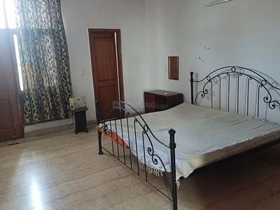 Bedroom Image of 1875 Sq.ft 3 BHK Apartment / Flat for sale in Arun Vihar, Sector 37 Noida for Rs. 24000000