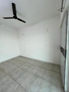 Bedroom Image of 1185 Sq.ft 3 BHK Apartment / Flat for rent in Gaurs Siddhartham, Siddharth Vihar Ghaziabad for Rs. 24000