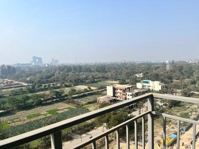 Balcony Image of 2575 Sq.ft 3 BHK Apartment / Flat for sale in Godrej Woods, Sector 43 Noida for Rs. 55000000