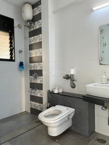Bathroom Image of 1600 Sq.ft 3 BHK Apartment / Flat for sale in Kohinoor City, Kurla West Mumbai for Rs. 29000000