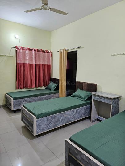 Bedroom Image of Ramana reddy girls pg in Kharadi, Pune