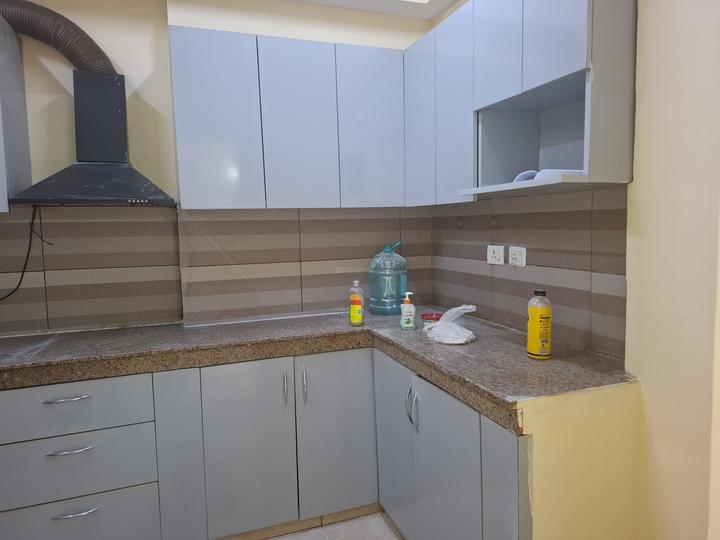 Paras Dews Main Image 1