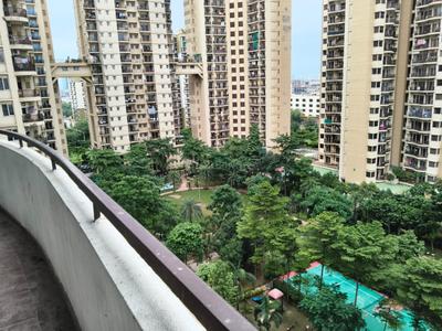 Balcony Image of 3000 Sq.ft 4 BHK Apartment / Flat for sale in Dasnac Burj, Sector 75 Noida for Rs. 45000000