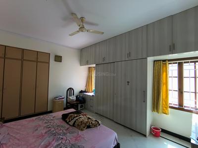 Bedroom Image of 2100 Sq.ft 3 BHK Builder Floor for sale in Jayanagar Bengaluru for Rs. 30000000