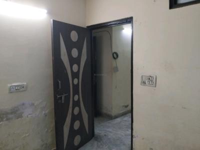 Bedroom Image of 450 Sq.ft 2 BHK Builder Floor for rent in Laxmi Nagar New Delhi for Rs. 15000