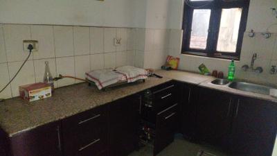 Kitchen Image of 1000 Sq.ft 2 BHK Apartment / Flat for rent in Supertech Icon, Indirapuram Ghaziabad for Rs. 27000