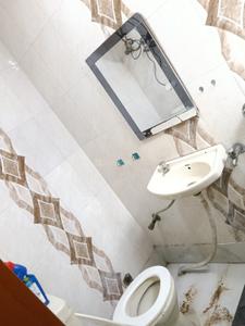 Bathroom Image of 550 Sq.ft 1 RK Builder Floor for rent in Khirki Extension New Delhi for Rs. 14000